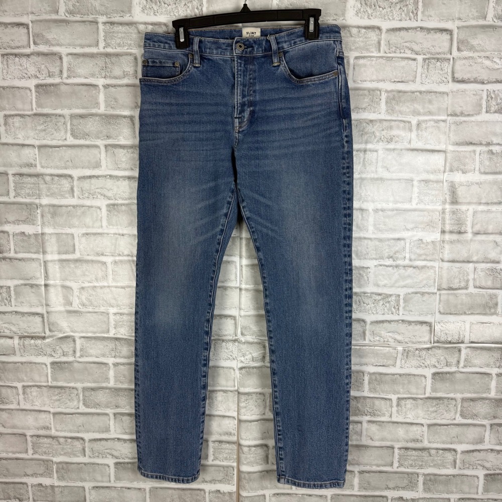 Flint and Tinder Mens Straight Fit Jeans Medium Wash Blue Denim 31 x 32